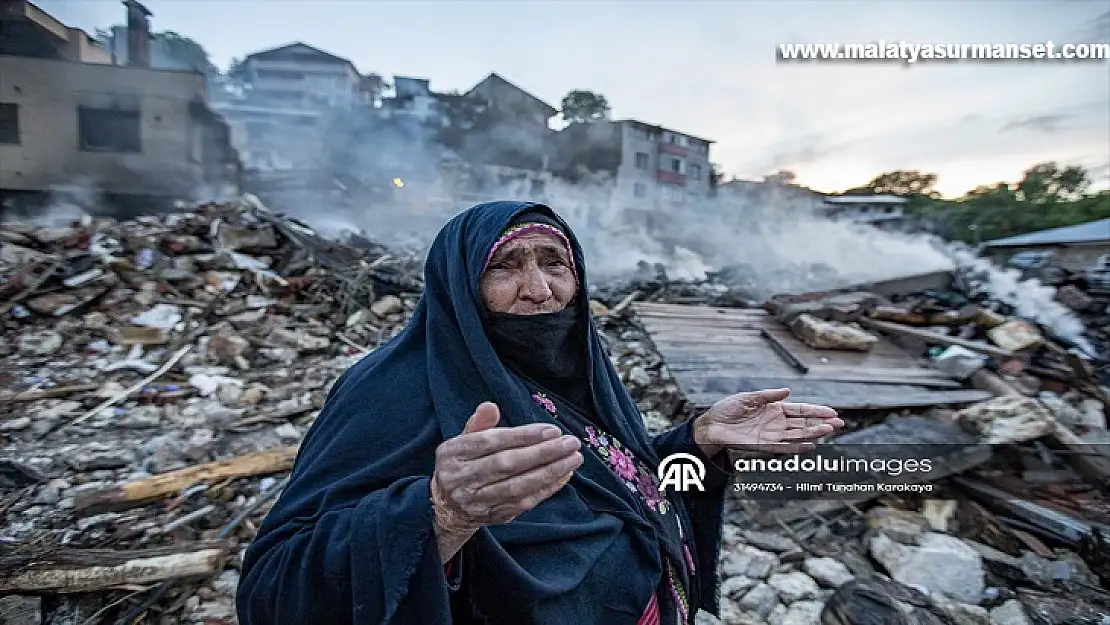 Erzurum'da yangında evleri yananlar için AFAD tarafından çadır kuruldu