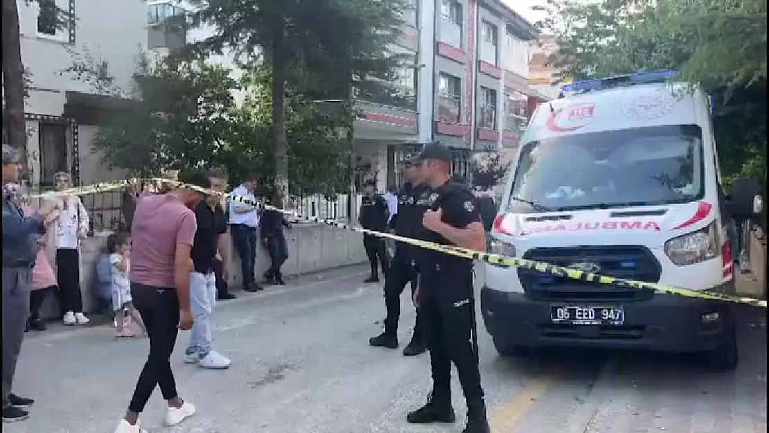 Eşini Ve Aynı Evde Bulunan Kişiyi Öldüren Koca İntihar Etti