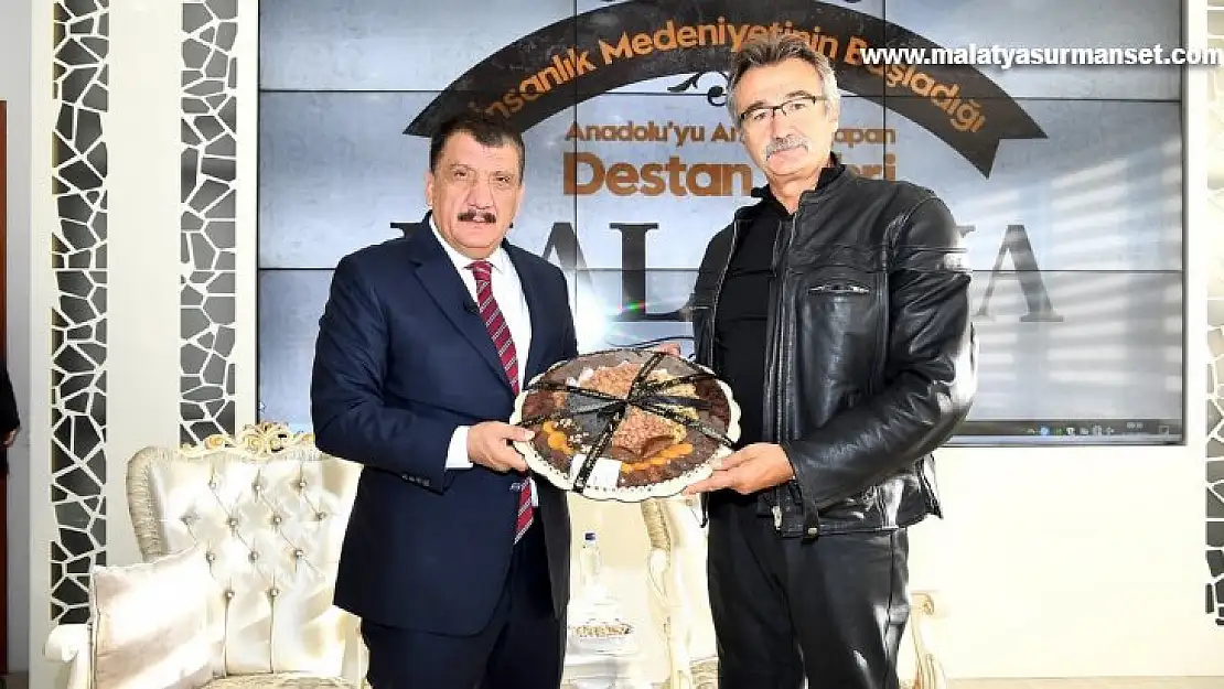 Eski Bakan Tüzmen, Başkan Gürkan'ı ziyaret etti
