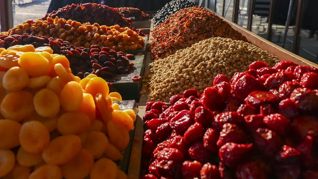 Esnaf anıları ve ekmek kapıları için yeni Şire Pazarı'nı bekliyor