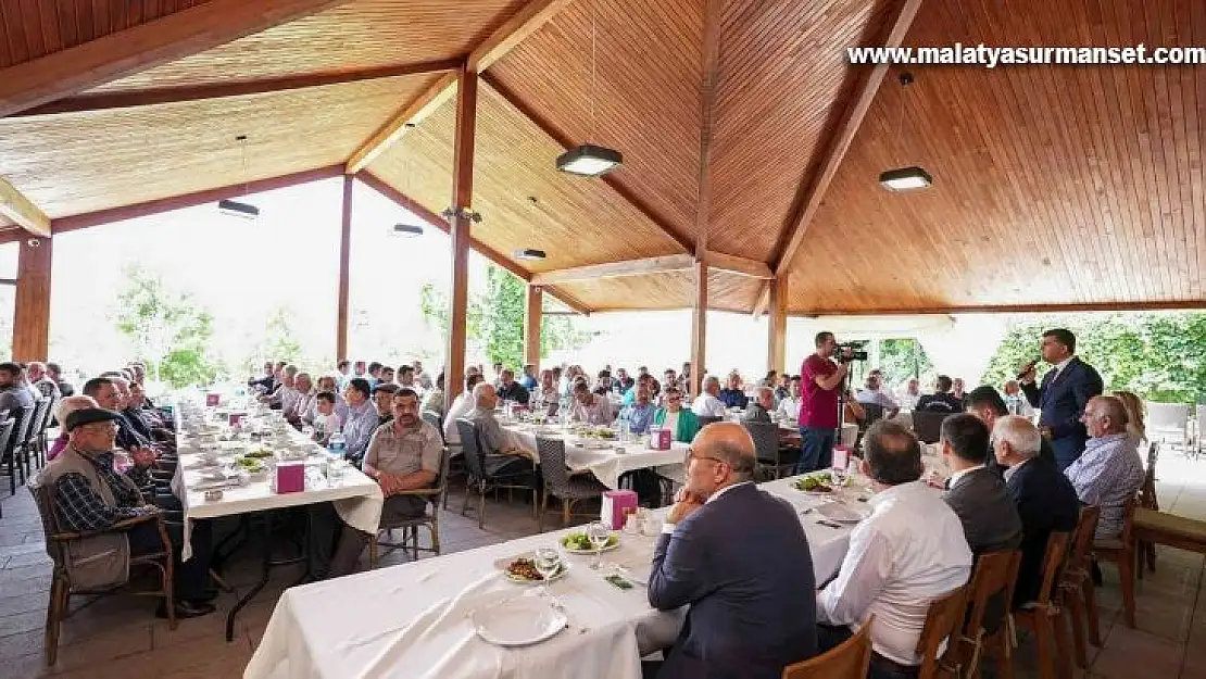 Fadıloğlu, şehit babaları ve kurum müdürlerinin babalar gününü kutladı