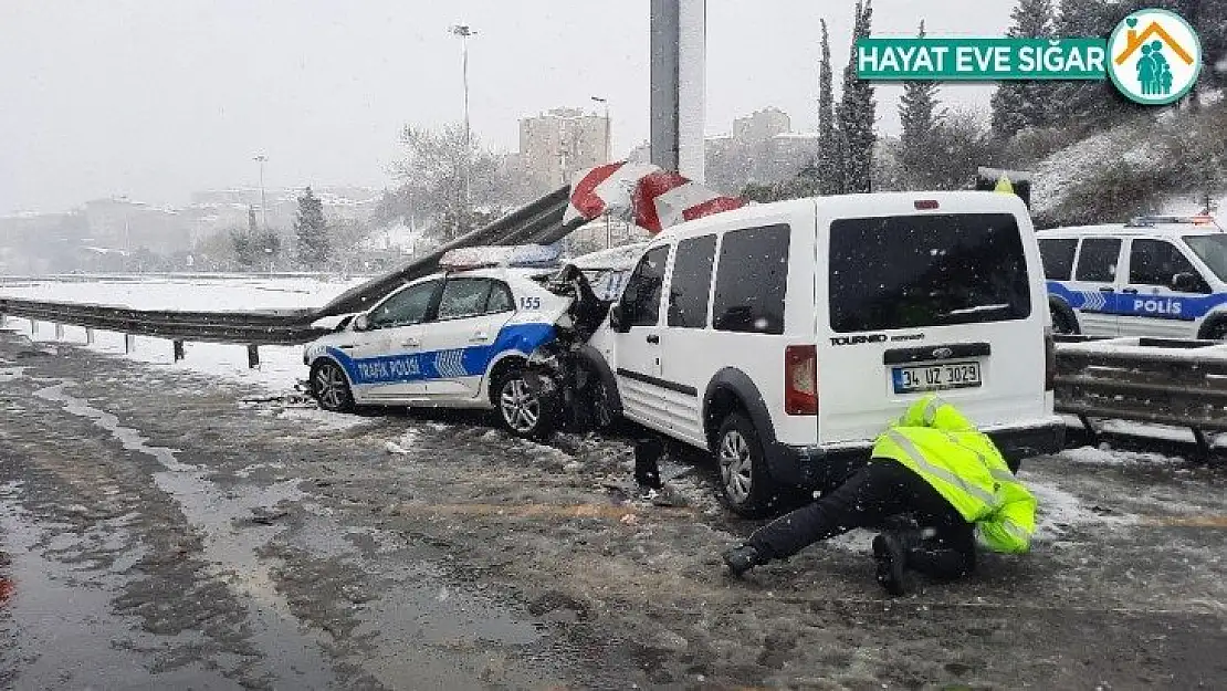 Fatih Sultan Mehmet Köprüsü girişinde iki polis aracı çarpıştı: 3 yaralı