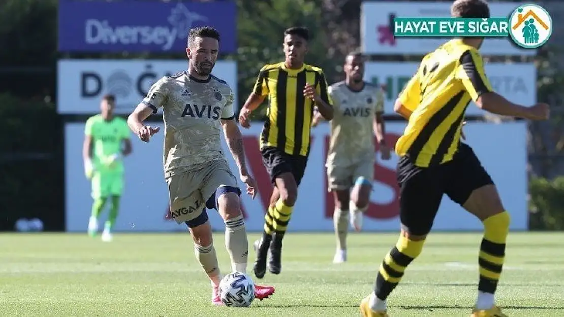 Fenerbahçe, hazırlık maçında İstanbulspor'u 4-0 mağlup etti