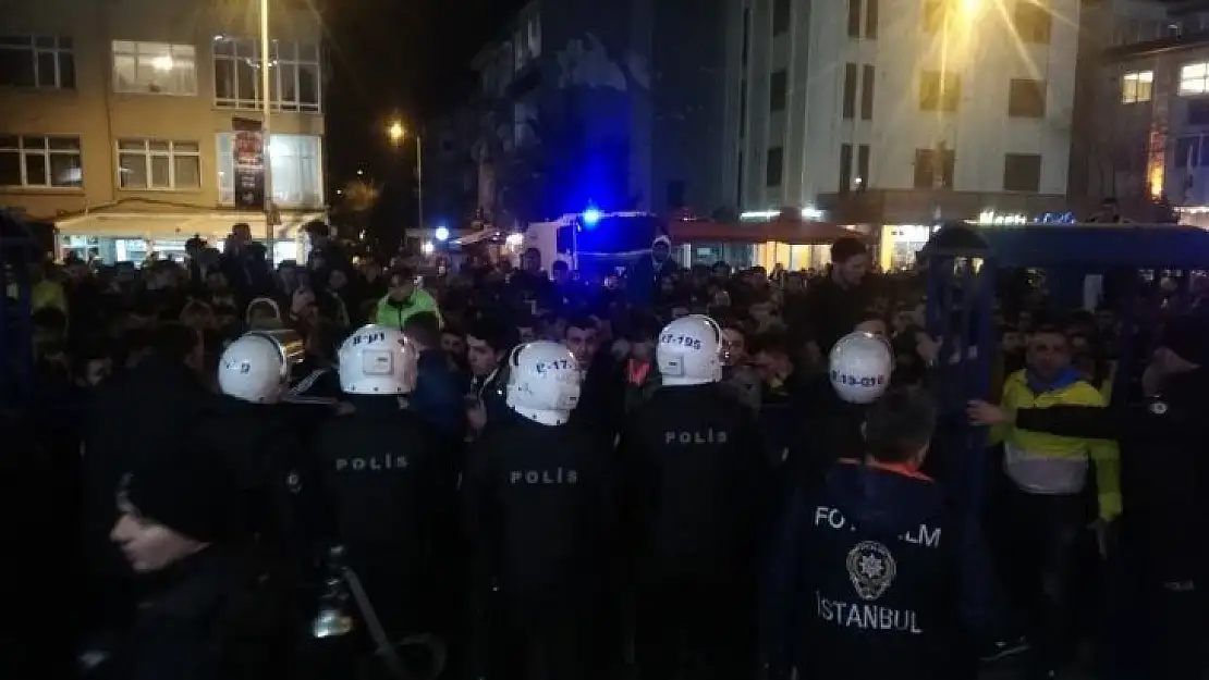 Fenerbahçe taraftarından Ali Koç'a tepki