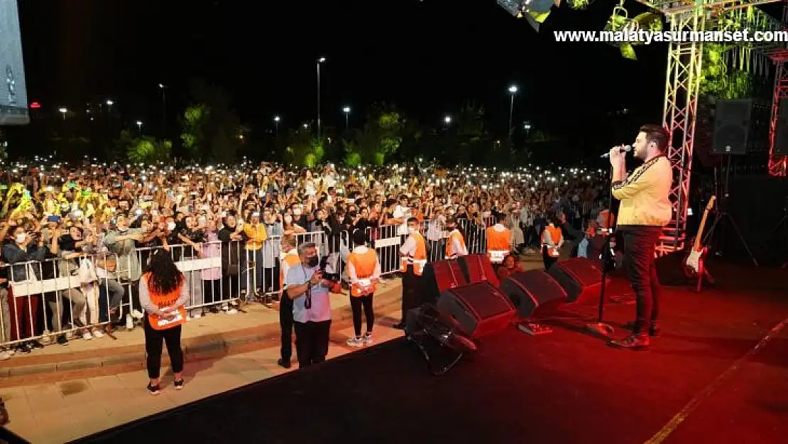 Festival coşkusu üçüncü günde devam etti