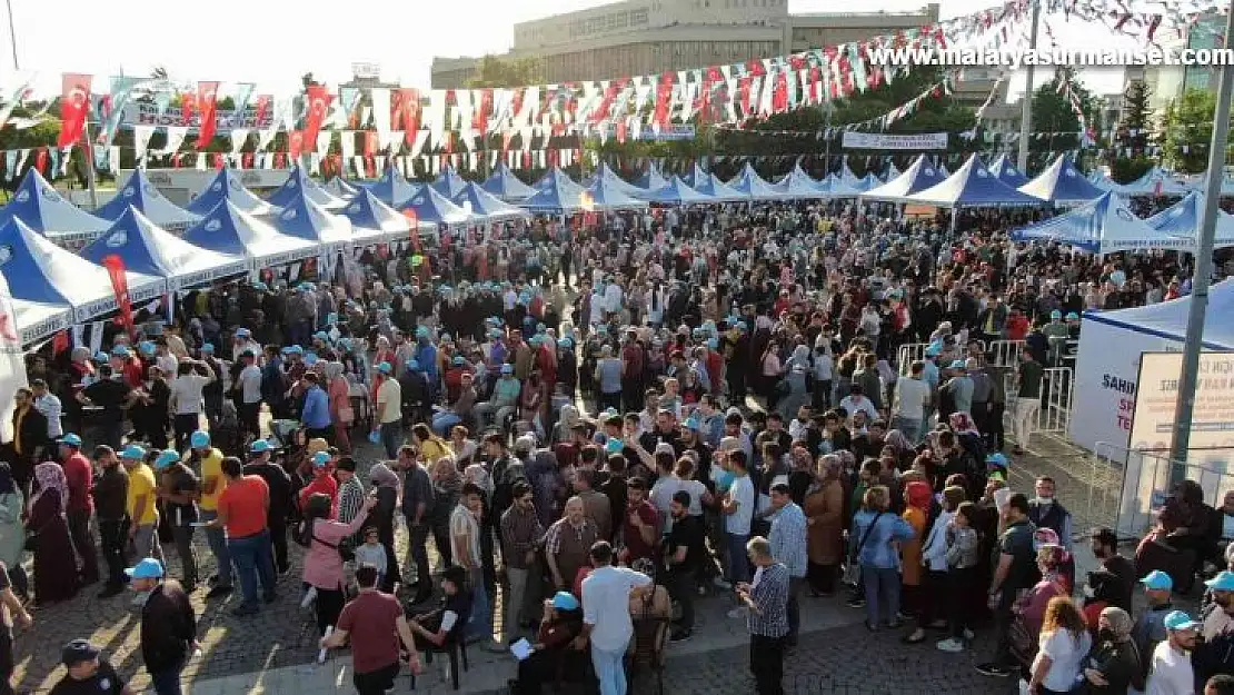 Festival gibi kan bağış kampanyası