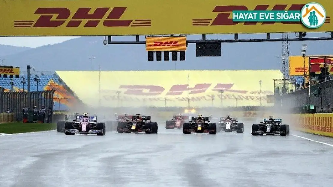 Formula 1 Türkiye Grand Prix'si start aldı