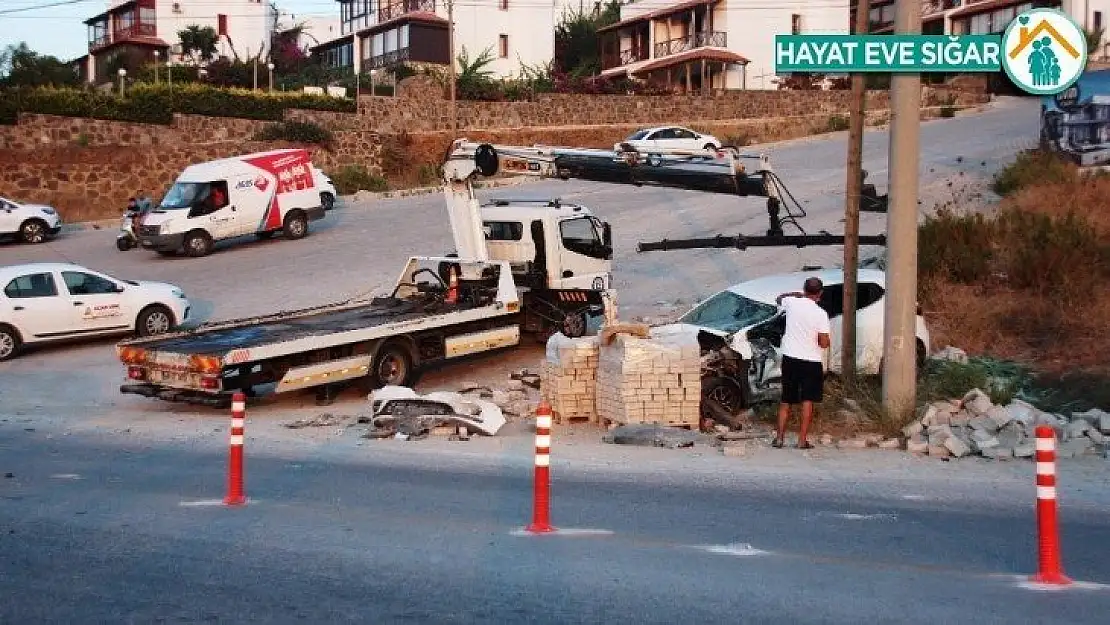 Freni boşalan vinç otomobili ezdi, şarampole uçtu