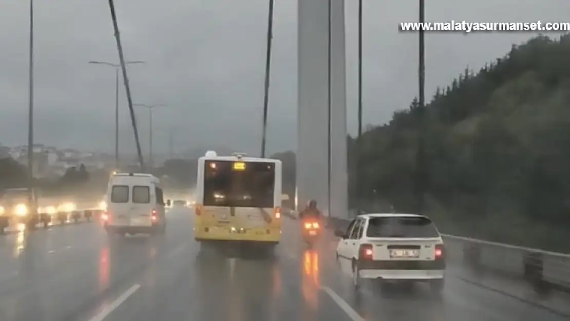 FSM Köprüsü'nde İETT otobüsü, motosikletliye rüzgara karşı siper oldu