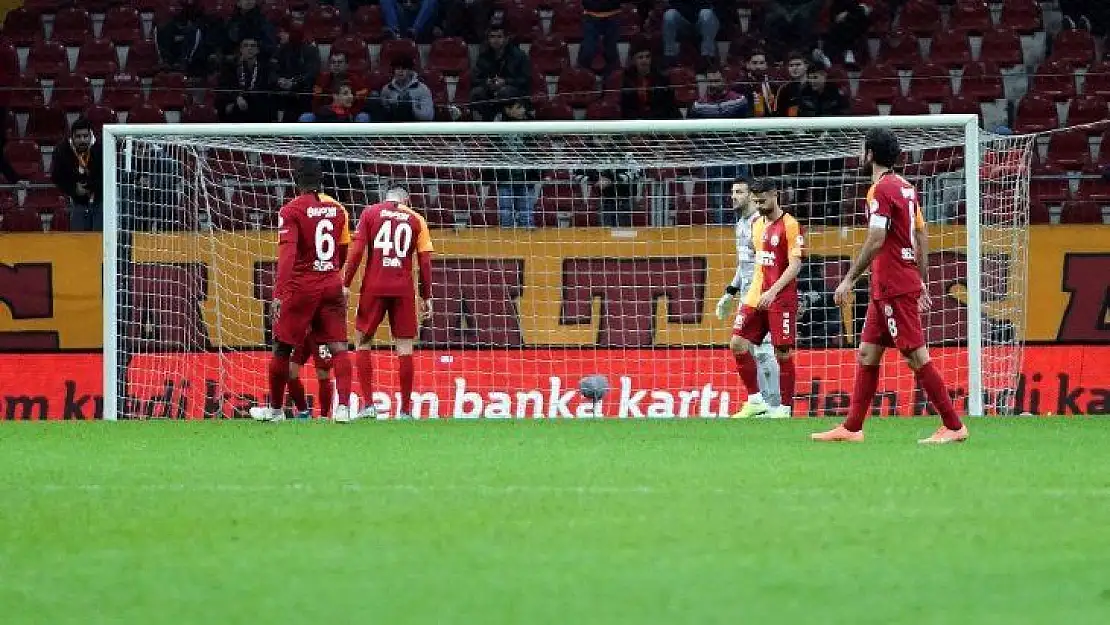 Galatasaray 4 maçtır kazanamıyor