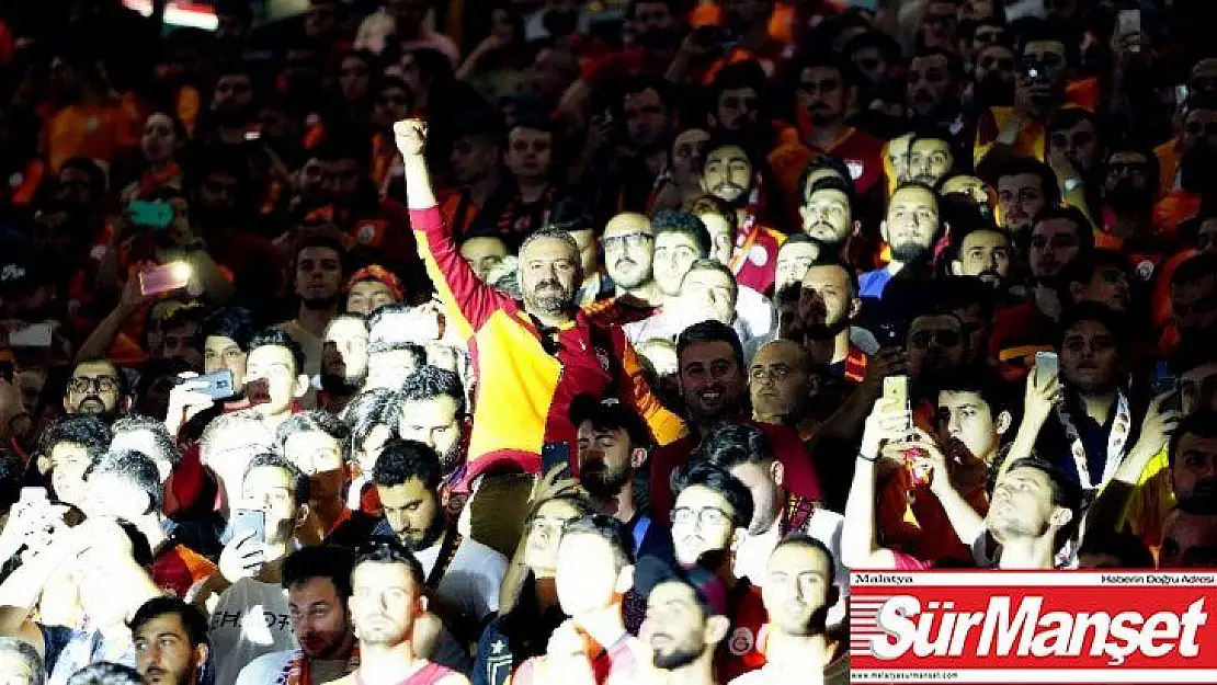Galatasaray'dan Türk Telekom Stadyumu'nda imza şov