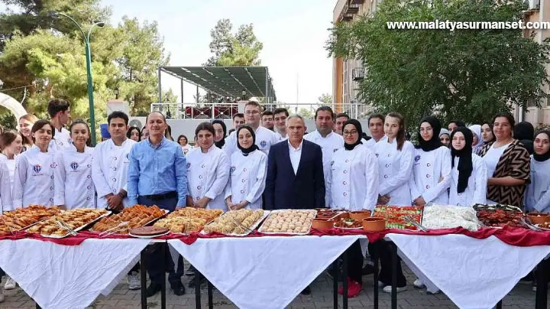 GAÜN'de geleneksel tanışma kahvaltısı