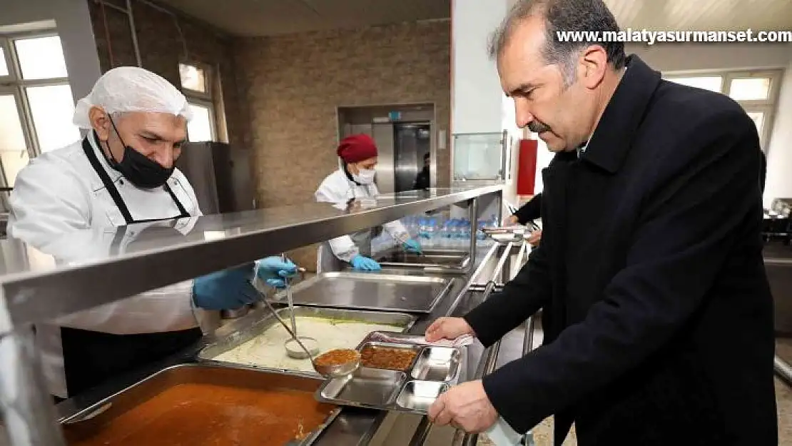 GAÜN'de öğrencilere 'Çanakkale menüsü'