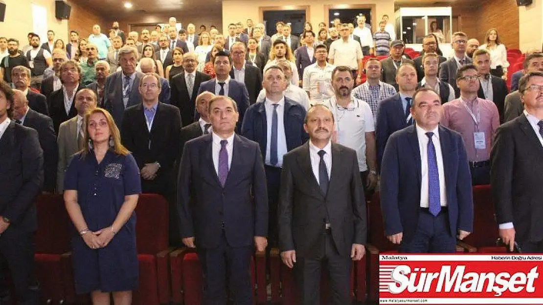 Gazi Üniversitesi ev sahipliğinde '29. Uluslararası Mobilya Endüstrisi Konferansı' başladı