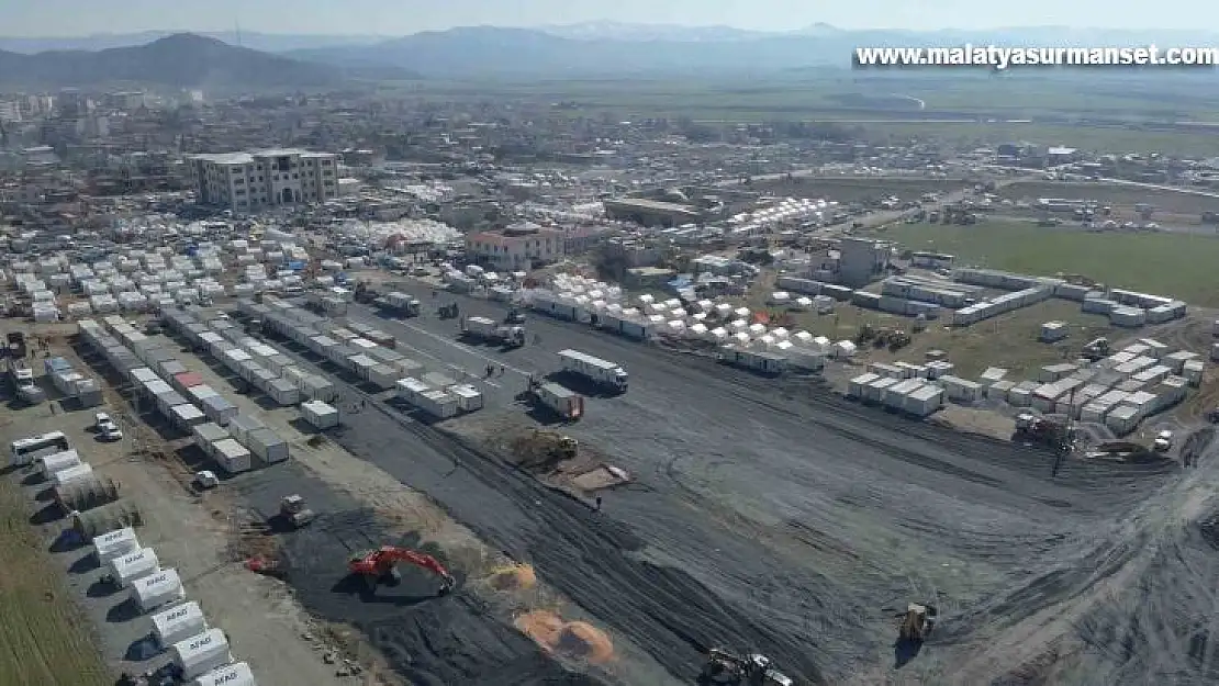 Gaziantep Büyükşehir Belediyesi Nurdağı'nda 800 adet konteynırın 145'ini bölgeye yerleştirdi