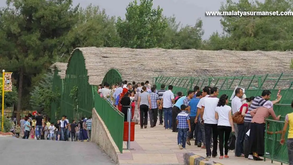 Gaziantep Doğal yaşam Parkı 9 günde 225 bin ziyaretçiyi ağırladı