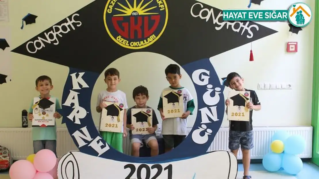 Gaziantep Kolej Vakfı'nda karne coşkusu