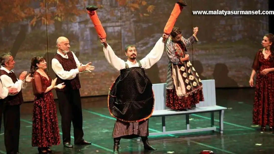 Gaziantep Opera ve Bale festivalinin kapanışı ''Memleketim'' müzikaliyle oldu