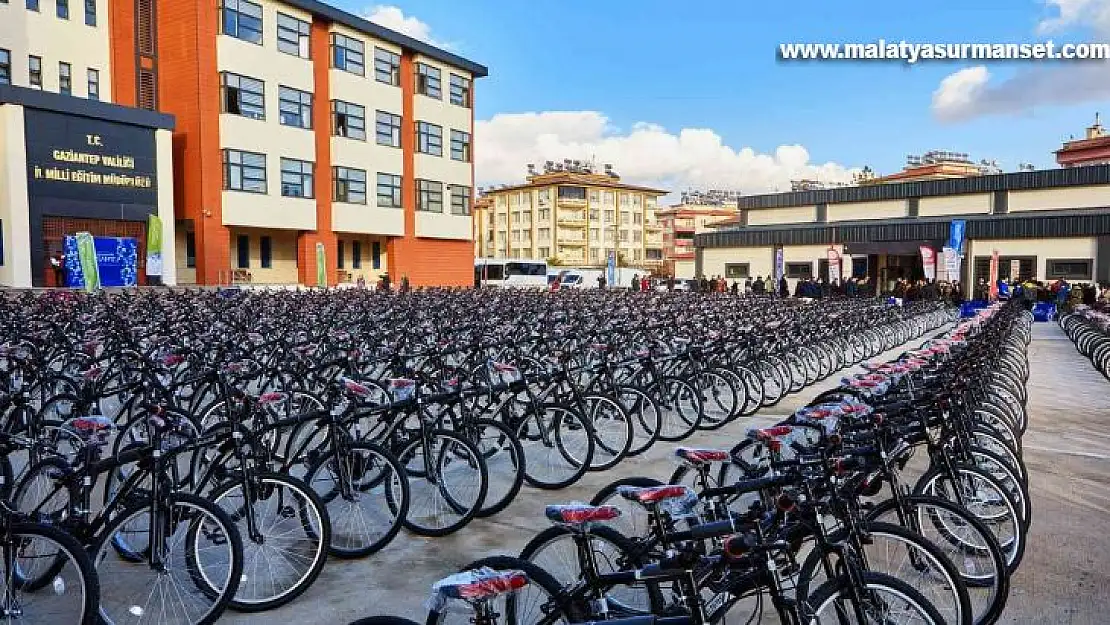 Gaziantep'te 7 okulun öğretmenlerine bisiklet dağıtımı