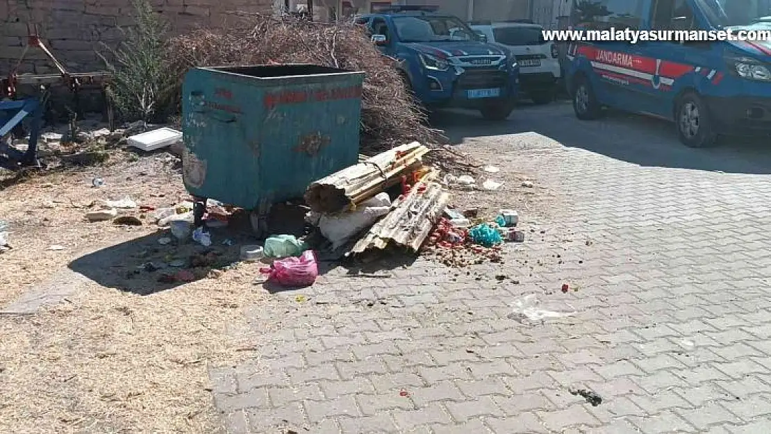 Gaziantep'te bebeklerini çöpe bırakan anne ve baba tutuklandı