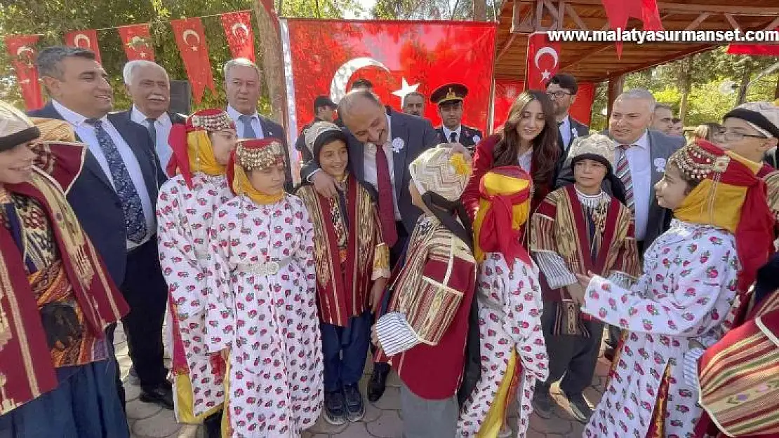 Gaziantep'te Cumhuriyet coşkusu