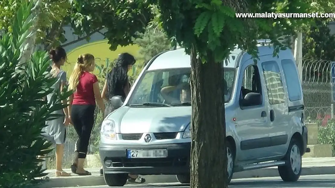 Gaziantep'te güpegündüz fuhuş pazarlığı