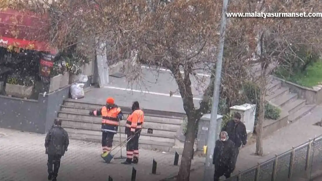 Gaziantep'te mevsimin ilk kar yağışı başladı