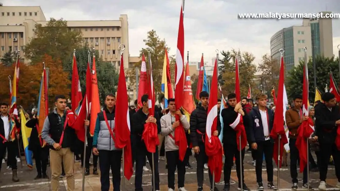 Gaziantep'te Öğretmenler Günü buruk kutlandı