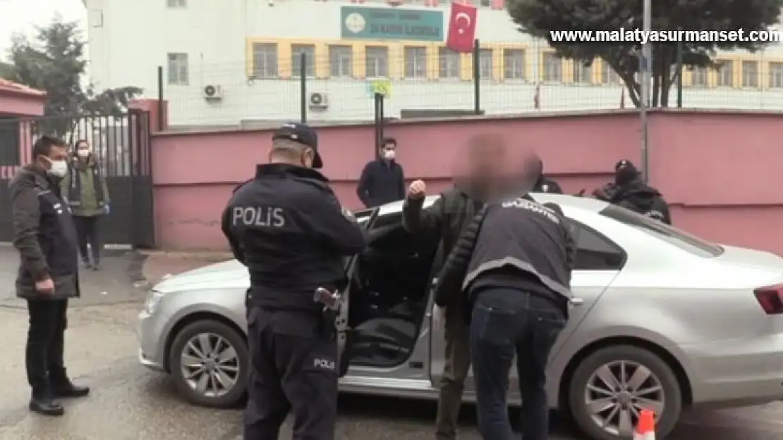 Gaziantep'te okul önlerinde şok denetim