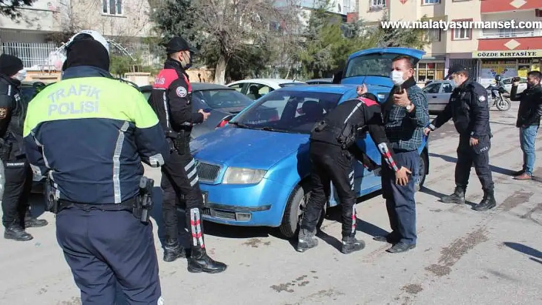 Gaziantep'te okul önlerinde şok uygulama