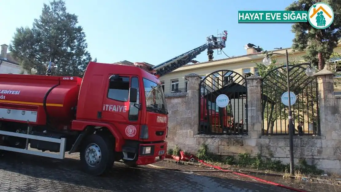 Gaziantep'te özel hastanede çıkan yangın büyümeden söndürüldü