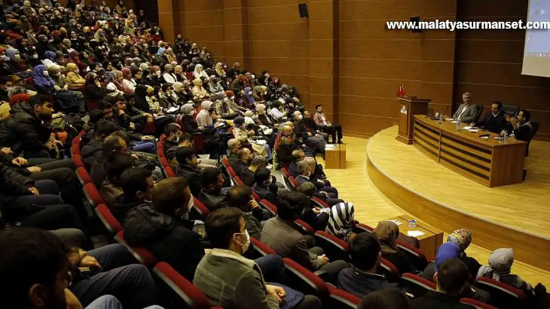 Gaziantep'te Sezai Karakoç anısına konferans