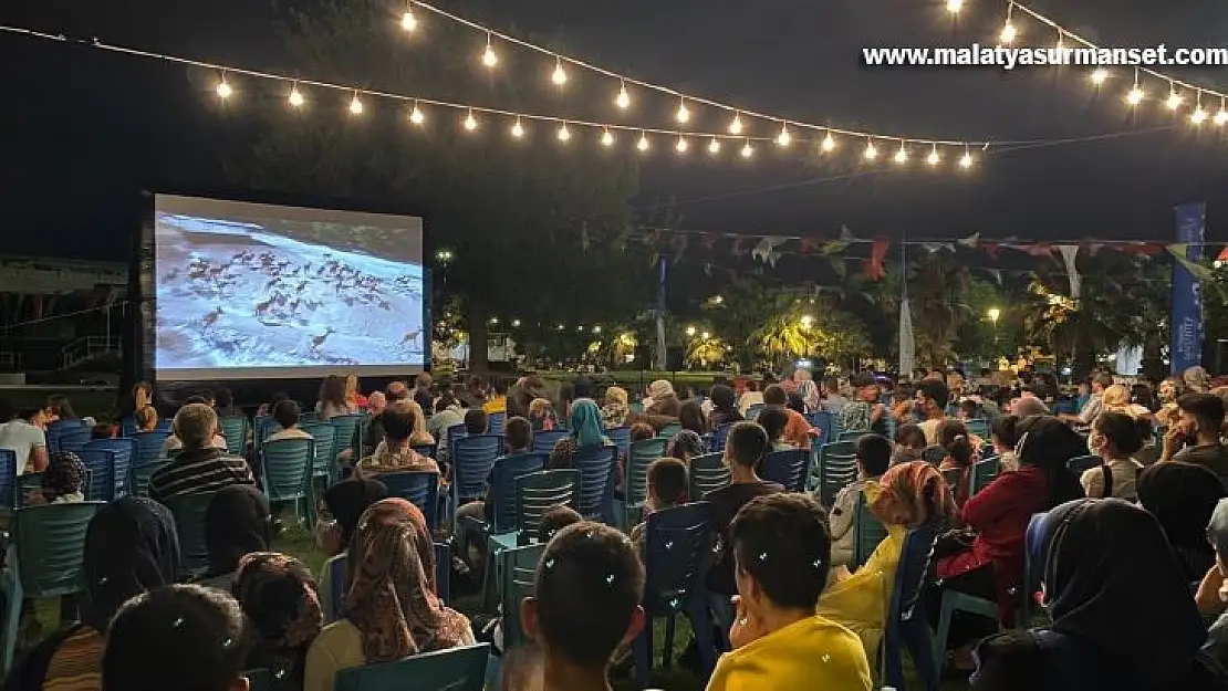 Gaziantep'te yazlık sinema heyacı devam ediyor