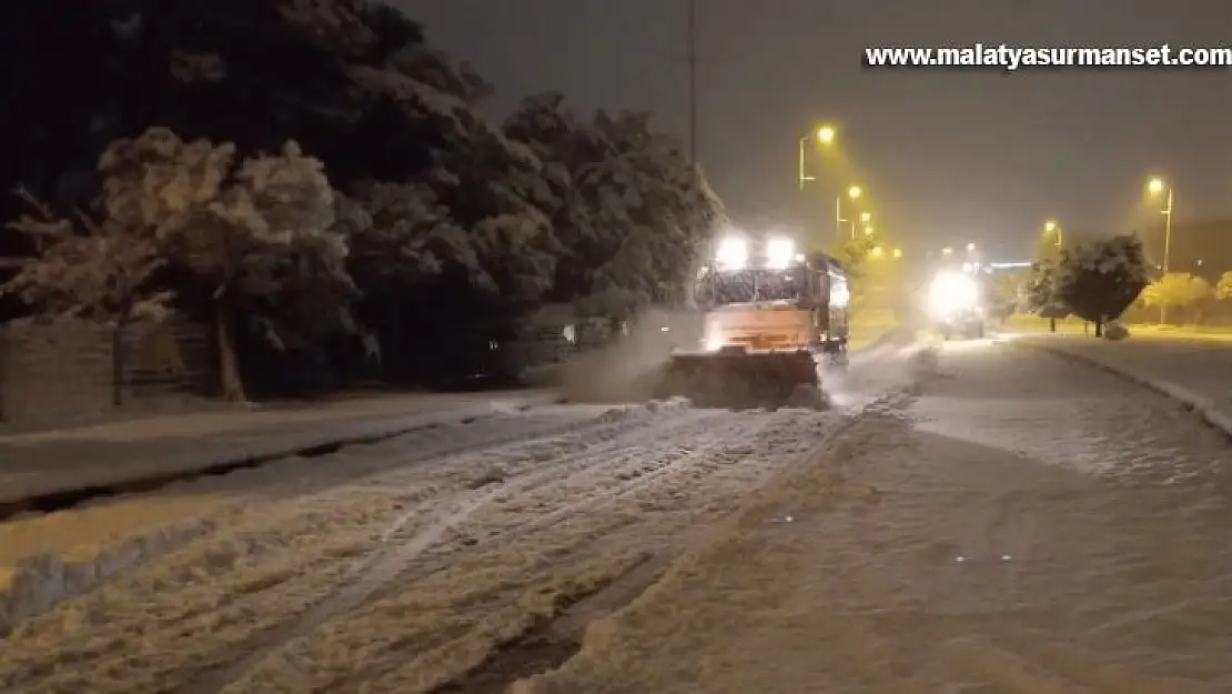 Gaziantep'te yoğun karla mücadele