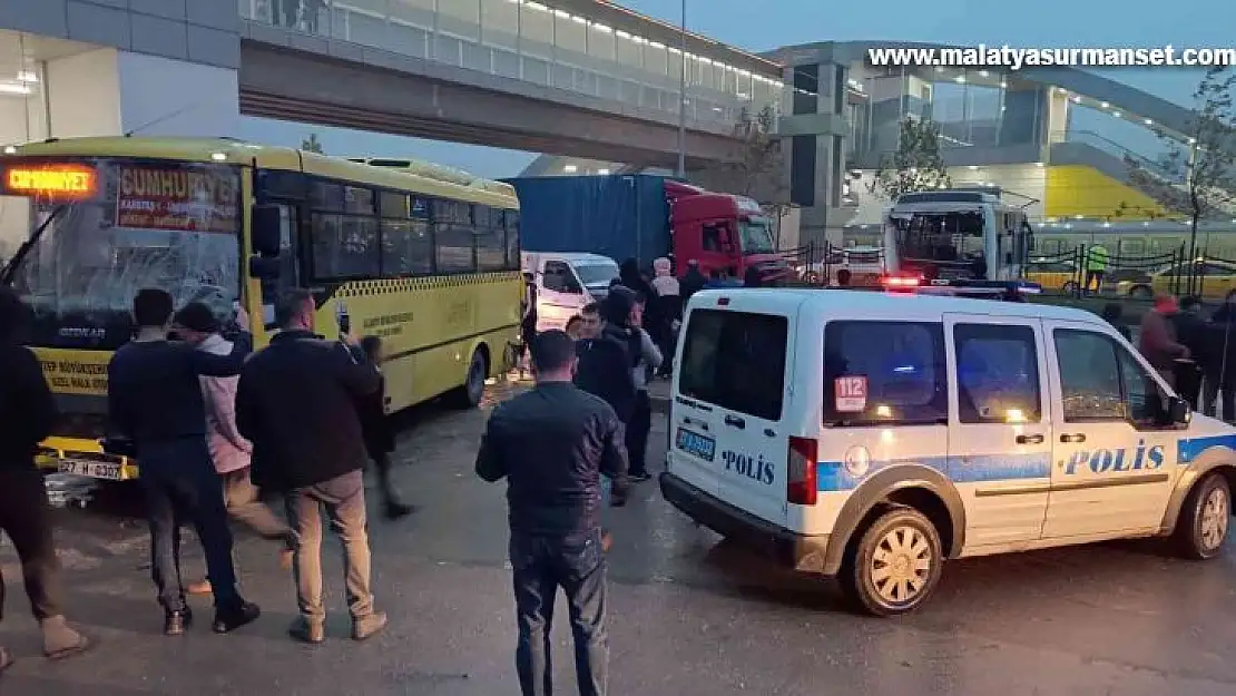 Gaziantep'te zincirleme kaza: 12 yaralı