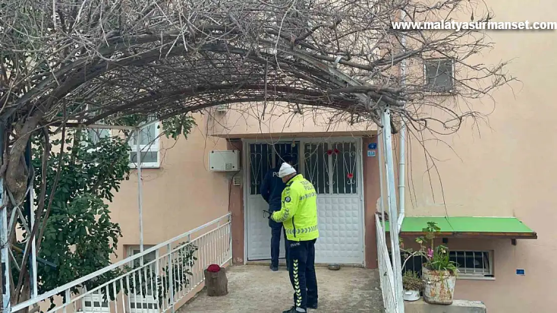 Gazipaşa'da yaşlı kadın boynundan iple asılmış halde ölü bulundu