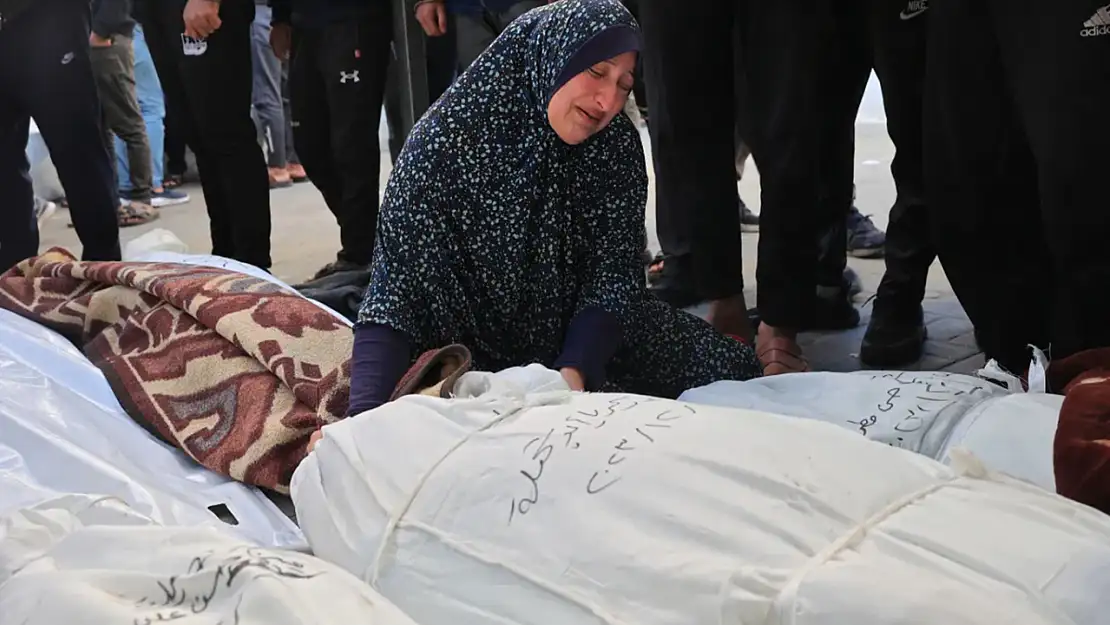Gazze'de can kaybı 63 bin 557'ye yükseldi