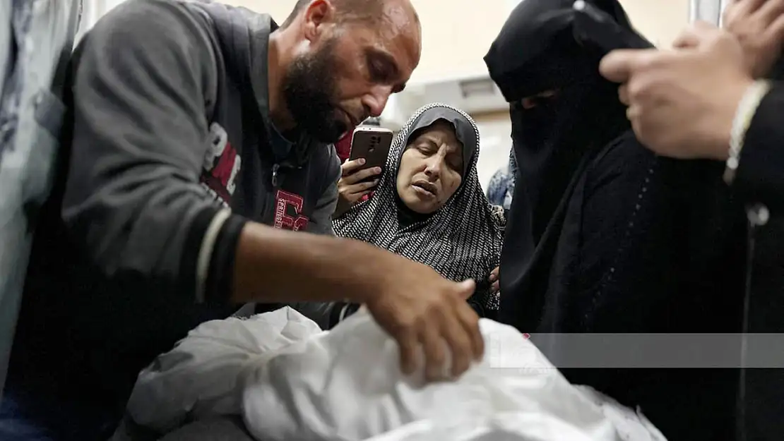 Gazze'de şehit sayısı 53 bini aştı