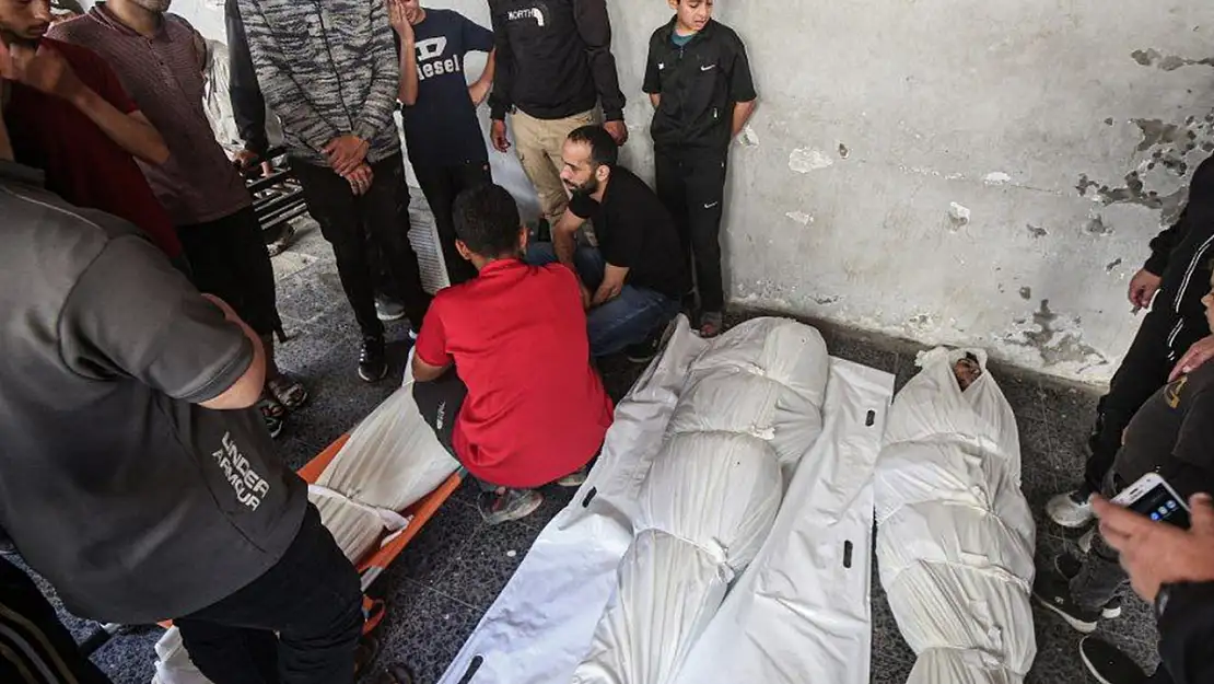 Gazze Şeridi'nde şehit sayısı 56 bin 531'e yükseldi