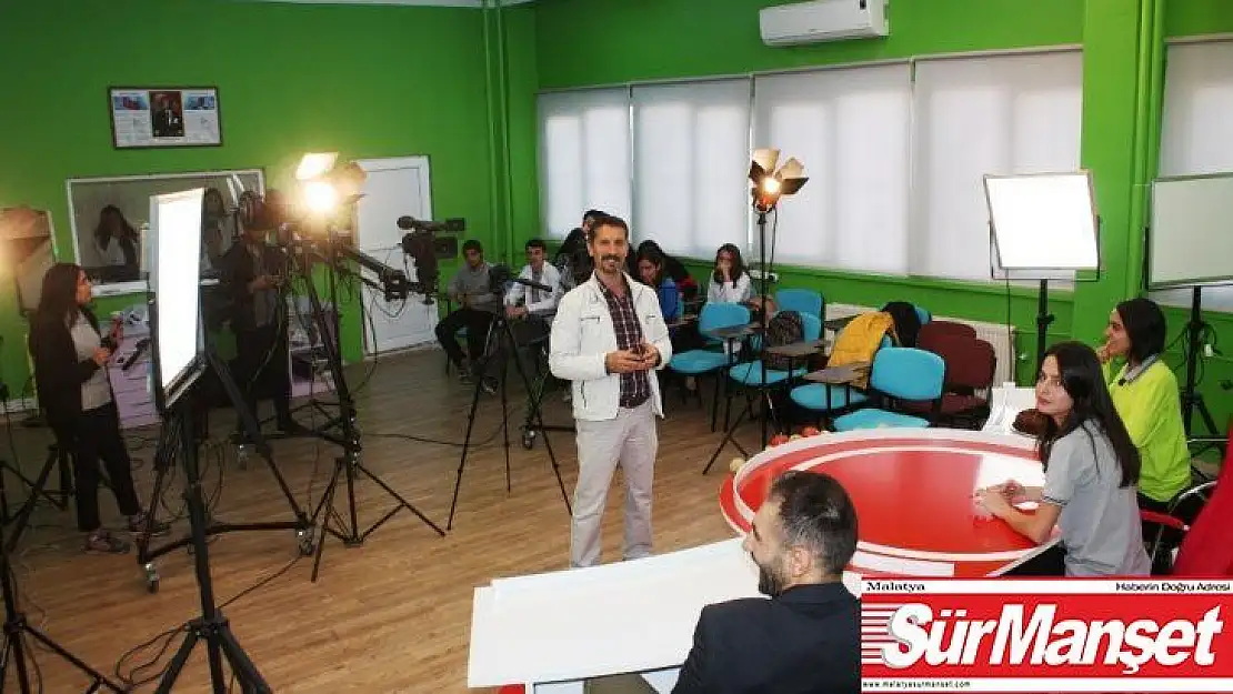 Geleceğin radyo ve televizyoncuları bu okulda yetişiyor