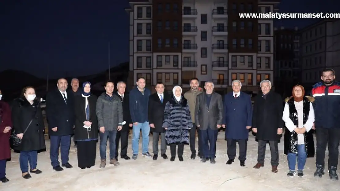 Gelincik Tepesi'ndeki ailelere sürpriz ziyaret