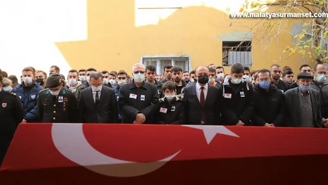 Genç astsubay toprağa verildi