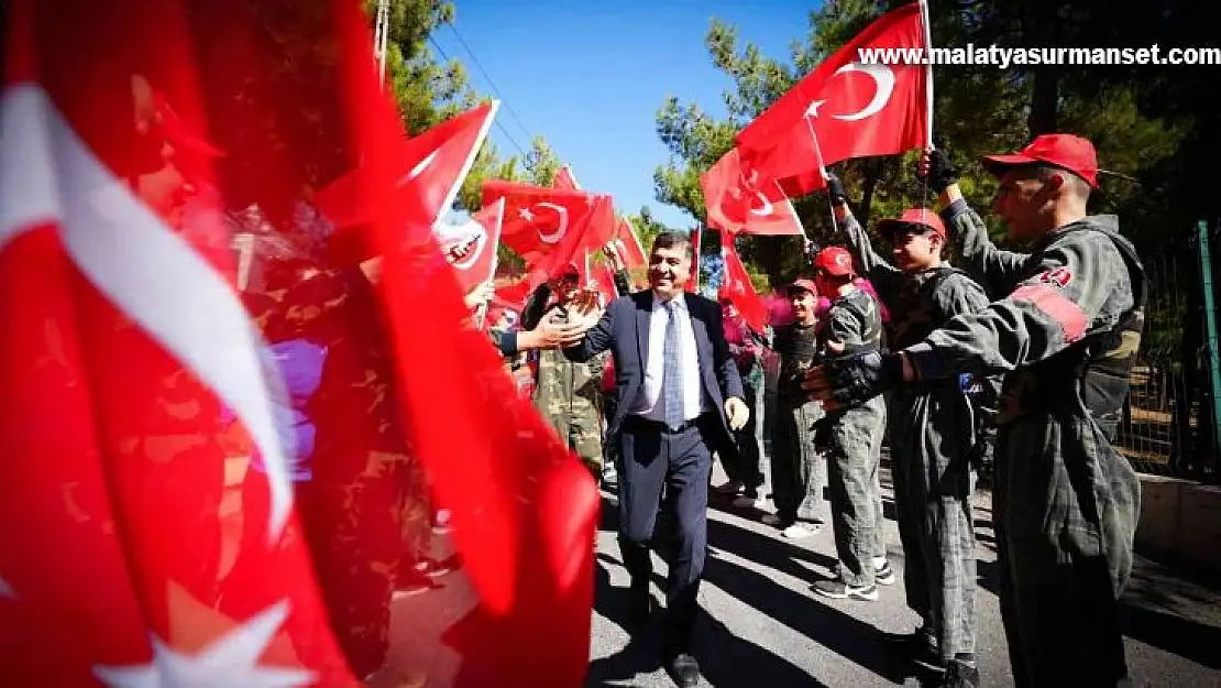 Gençlik kampında bayram coşkusu