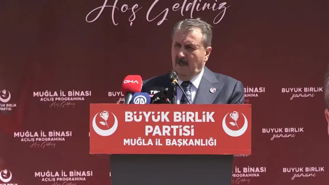 Genel Başkan Destici Türkiye'nin Darbe Anayasasından Kurtulması Gerektiğini Belirtti.