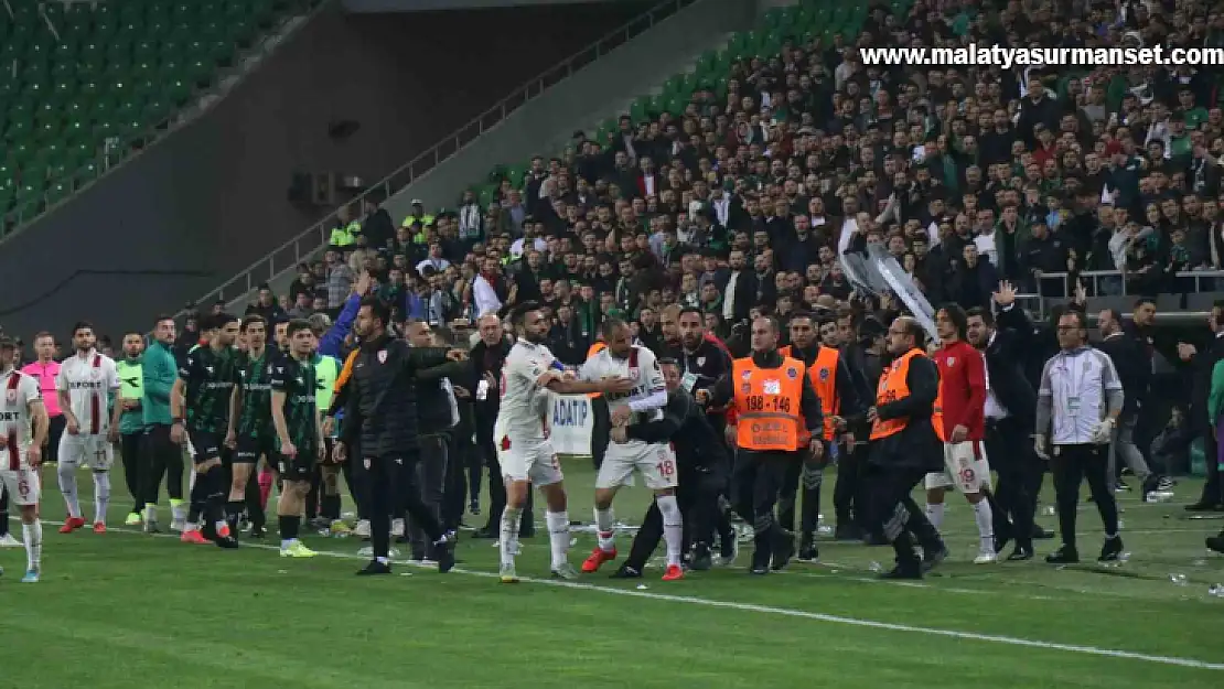 Gergin geçen Sakaryaspor - Samsunspor maçı PFDK'ya sevk edildi