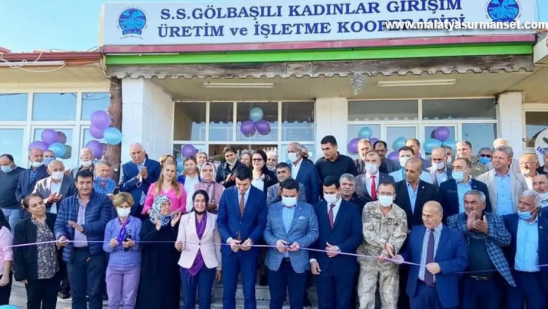 Gölbaşılı kadınların yöresel ürün mağazası açıldı