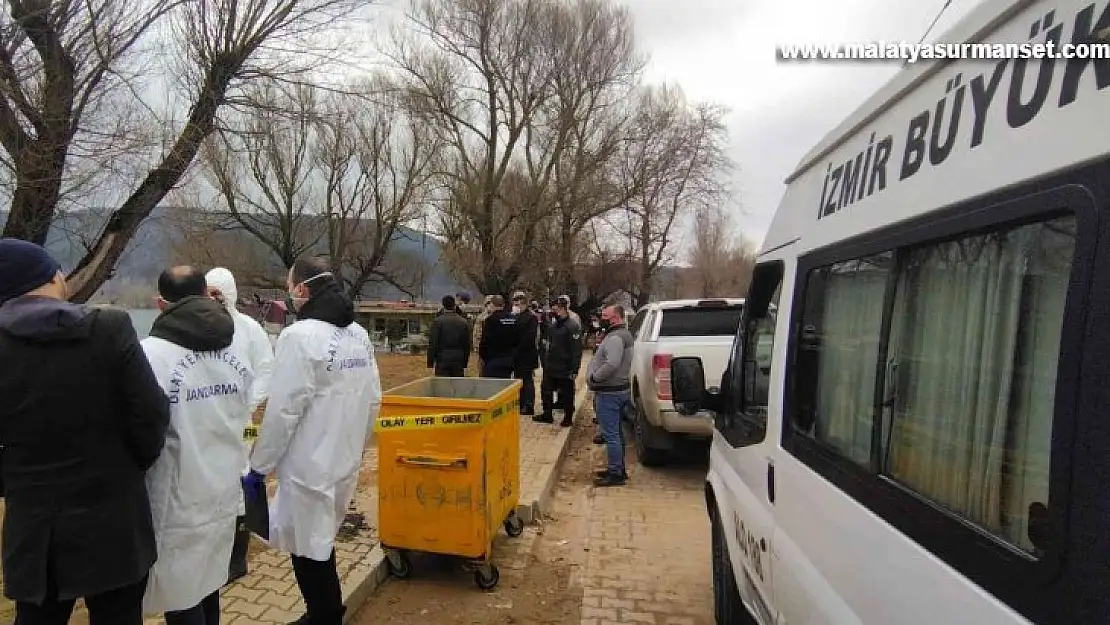 Göle piknik yapmaya giden vatandaşlar kadın cesedi buldu