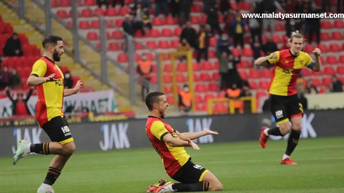 Göztepe'de Di Santo ayrıldı