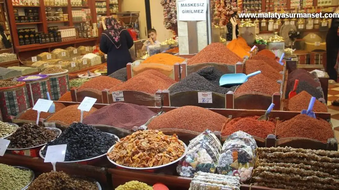 Gurbetçiler akın etti, Elazığ'da Kapalı Çarşı esnafının yüzü güldü