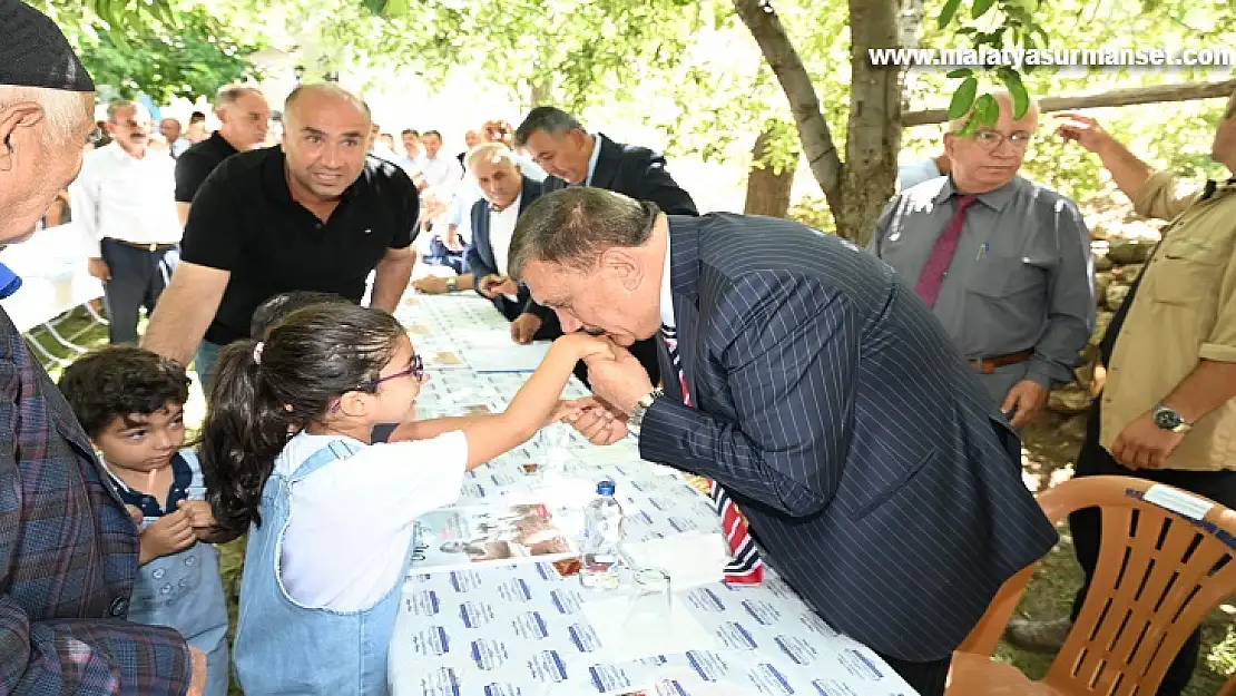 Gürkan'a Akçadağ'da yoğun ilgi